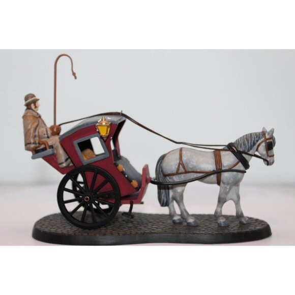 Dept 56 New England Village - Sherlock Holmes Hansom Cab - Picture 1 of 7